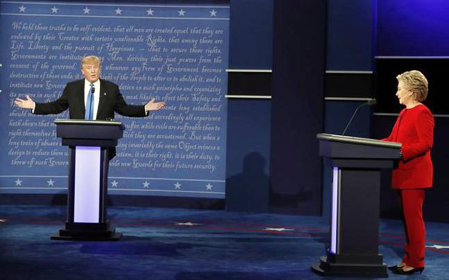 hai ung vien tong thong my noi gi trong cuoc tranh luan dau tien