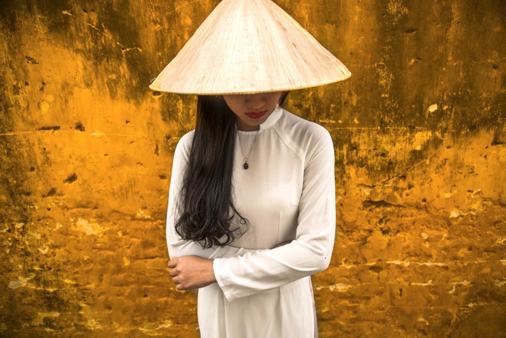 ta ao dai viet nam dep me hoac duoi ong kinh nhiep anh gia phap