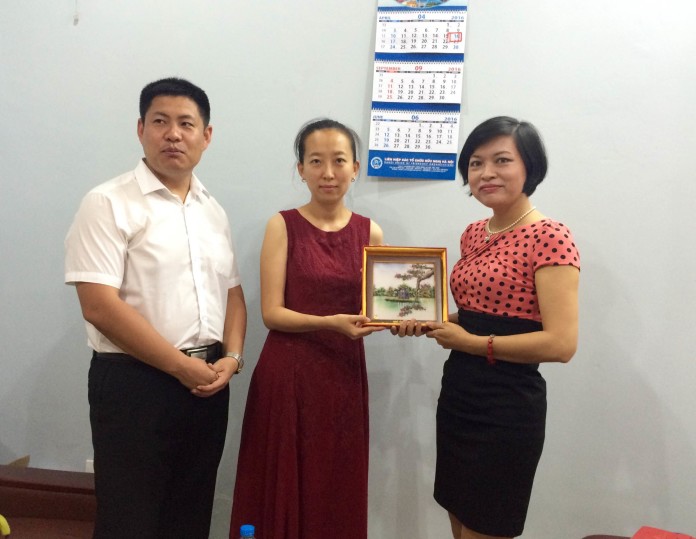 lien hiep cac to chuc huu nghi tp ha noi tiep doan hiep hoi huu hao bac kinh