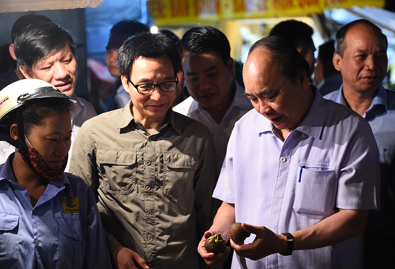 thu tuong nguyen xuan phuc lam viec voi lanh dao ha noi ve an toan thuc pham