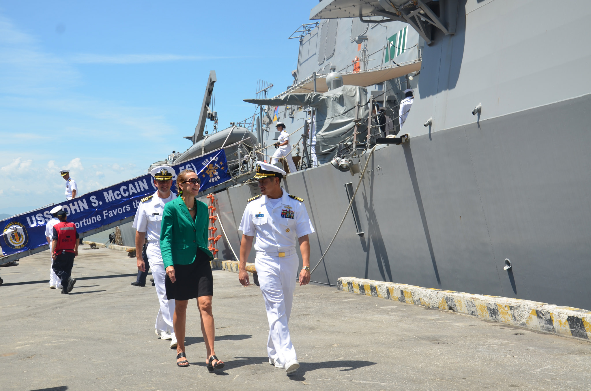 hoat dong giao luu hai quan thuong nien lan thu 7 nea bat dau tai da nang