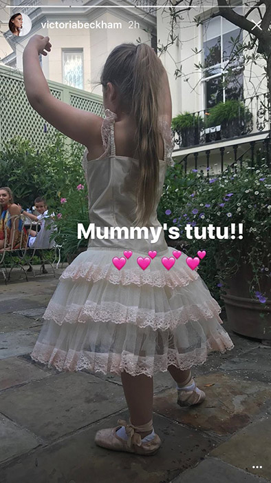 ben trong ngoi truong sang chanh chuyen dao tao ngoi sao ma be harper beckham dang theo hoc