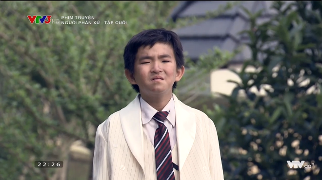 cuo c do i cha u trai phan quan sau nguo i pha n xu qua lang kinh sang tao cua dan mang