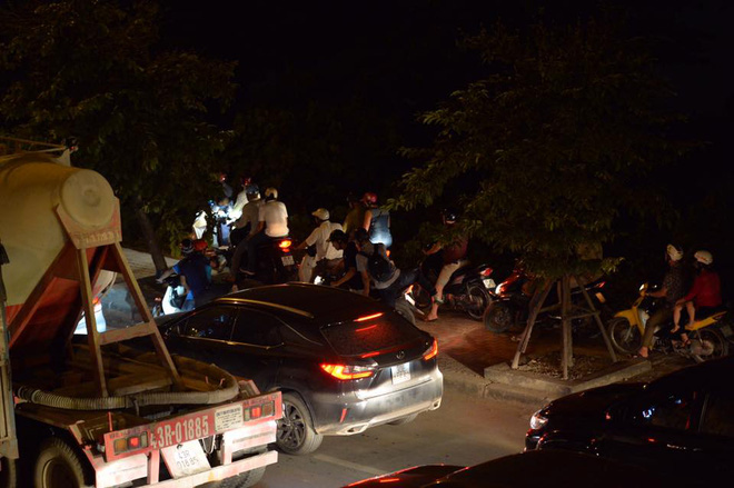 dung xe chuyen dung ngan dong phuong tien qua lon tu cao toc phap van cau gie