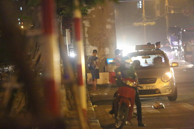 ha noi vanh dai 3 un tac nhieu tieng dong ho nguoi dan va vat ngoai cao toc bat xe ve que trong dem