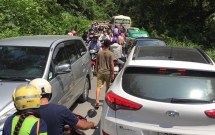 duong len tam dao tac nghen trong ngay dau nghi le quoc khanh