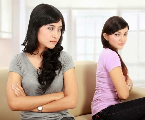 toi bat luc khi nhin canh chi dau luoi kinh thien coi me chong nhu osin