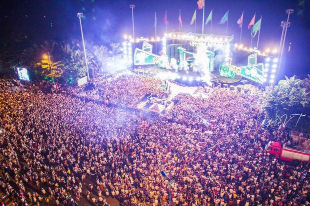 chum anh gioi tre khap moi mien hao huc dao pho dem quoc khanh 29