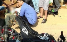 xe phan khoi lon dau dau xe khach chong tu vong vo moi cuoi gay chan tren duong di phuot