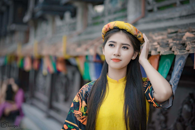 dung nhan that cua my nu ngu gat tren xe khach khien nhieu nguoi ngo ngang