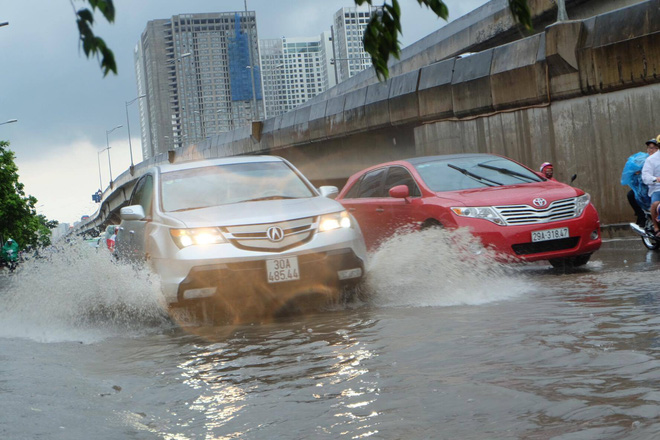 nguoi dan tu cac tinh do ve thu do chat vat di chuyen trong mua lon sau ki nghi le keo dai