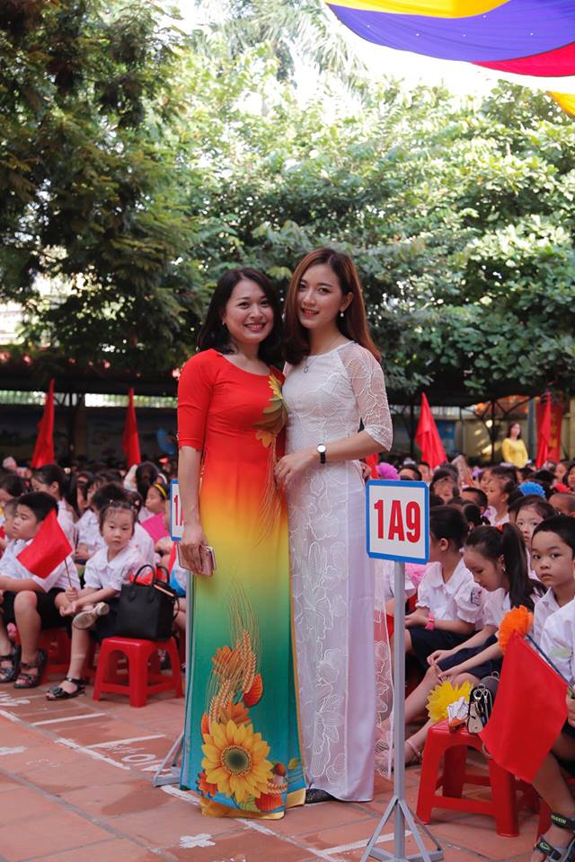 co giao tieu hoc dep nhat mang xa hoi lai khuay dao facebook hom nay voi nhung buc anh xinh lung linh