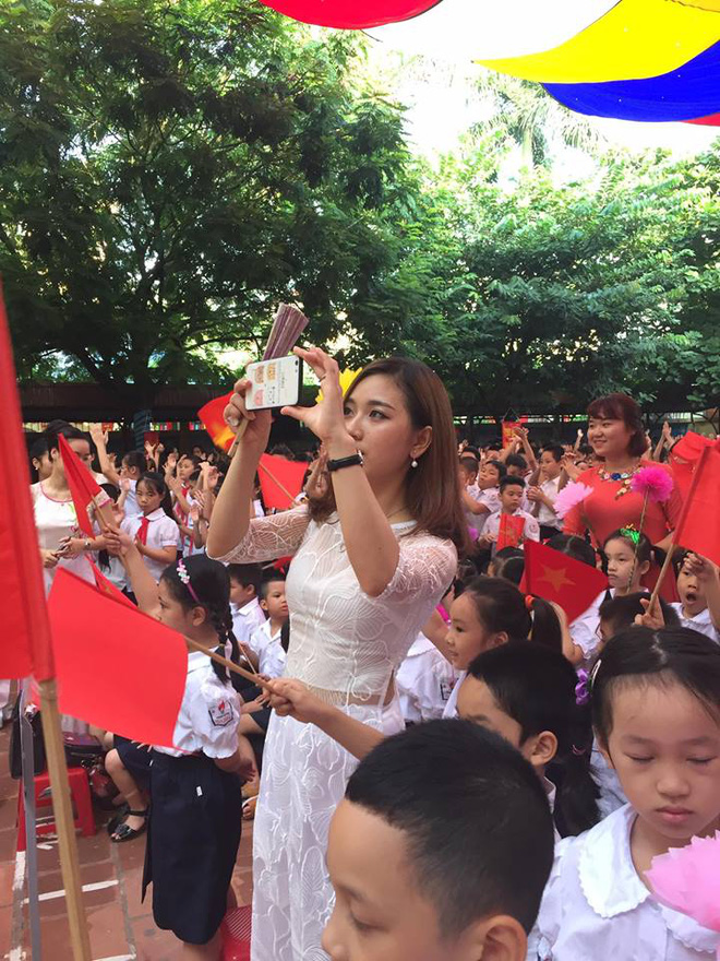 co giao tieu hoc dep nhat mang xa hoi lai khuay dao facebook hom nay voi nhung buc anh xinh lung linh