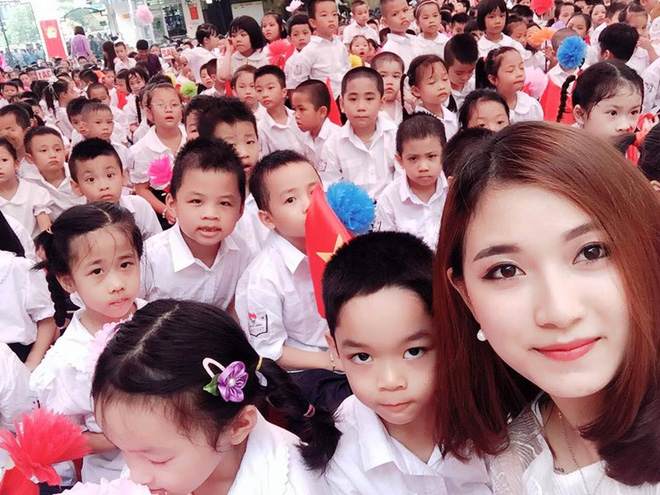 co giao tieu hoc dep nhat mang xa hoi lai khuay dao facebook hom nay voi nhung buc anh xinh lung linh