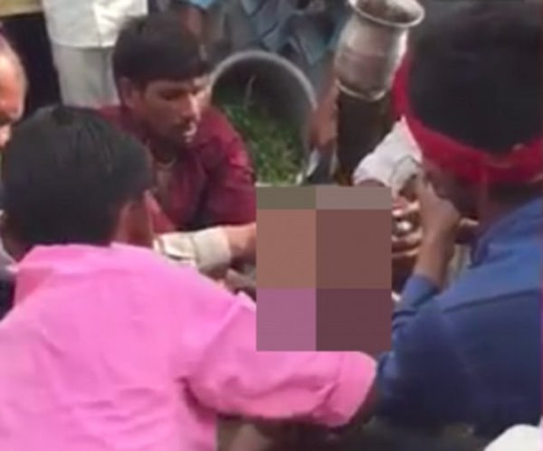 tin loi phap su cha me dao xac con trai khoi huyet de lam le hoi sinh