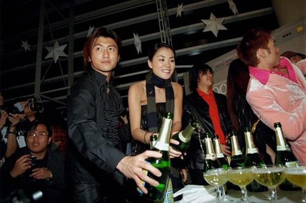 chuyen tinh tan roi hop dam nuoc mat nhu phim xua nay khong hiem trong showbiz