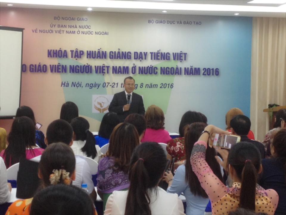 day tieng viet o nuoc ngoai nhieu diem sang