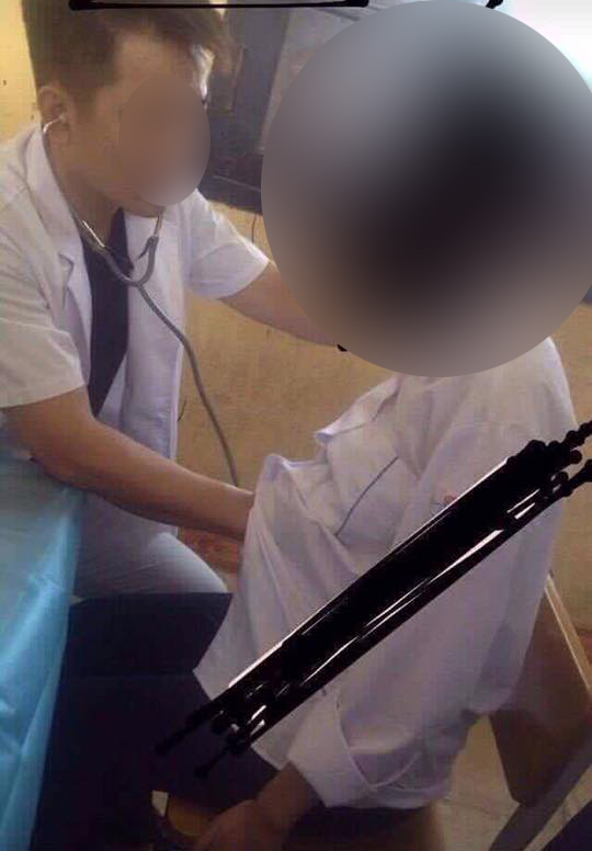 vu nu sinh cap 3 to bac si luon tay vao nguc khi kham suc khoe o hai phong don vi kham len tieng
