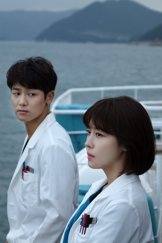 ha ji won tai xuat cuc ky an tuong trong bo phim ma ban khong the khong xem