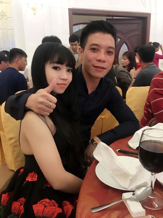 gian chong vo bo ve ngoai roi nang nguc ket qua my man den noi chong tuc toc sang don di ham nong tinh cam