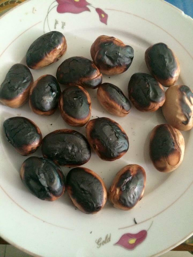 nau bun tom nguyen con thay vi mi tom nhu yeu cau co vo van ngo ngac khong hieu sao chong doi