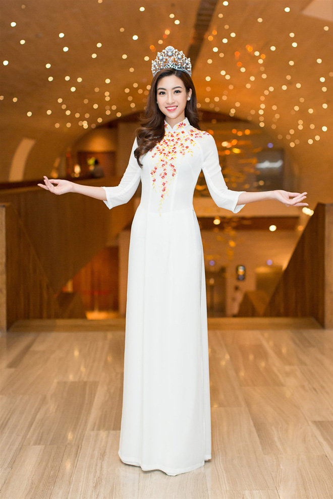 hoa hau my linh dep noi bat ben canh hoa hau lao va campuchia