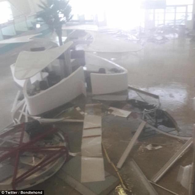 san bay quoc te noi tieng the gioi tan hoang khong nhan ra sau sieu bao irma