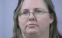 giao vien 52 tuoi bi con to cao chuyen me quan he voi hoc sinh