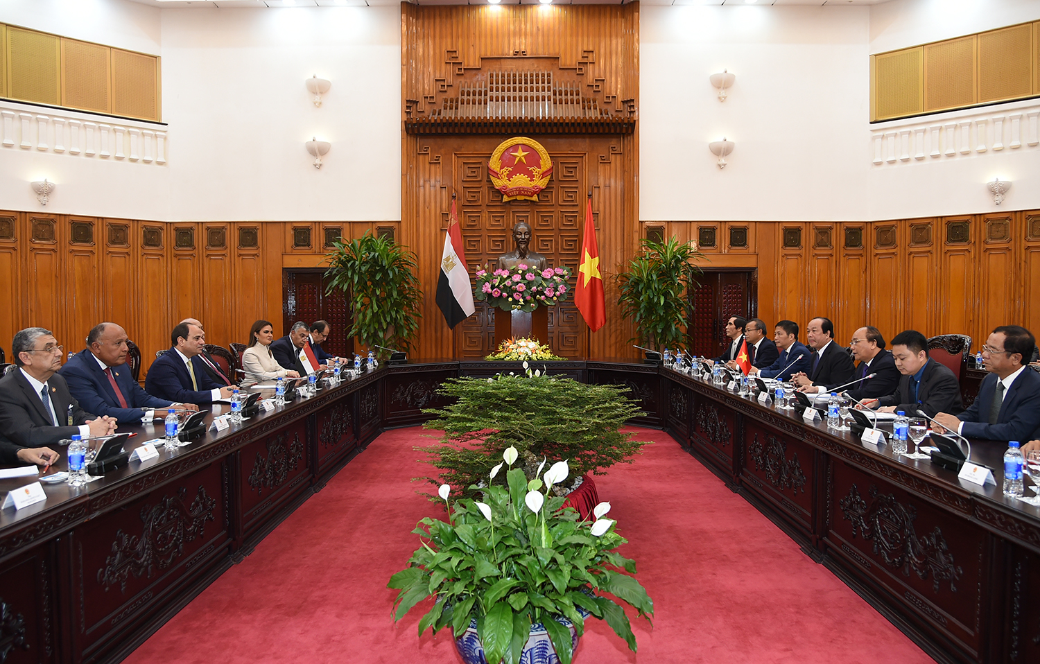 thu tuong nguyen xuan phuc tiep tong thong ai cap