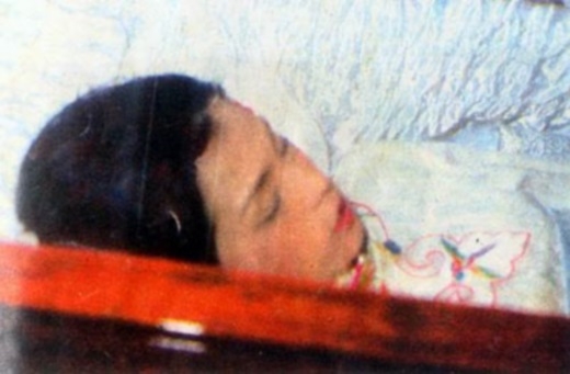 cai chet dai kho cua nang hoang dung kinh dien da khien nguoi tinh an han ca doi