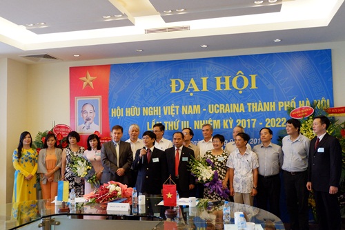 18 uy vien duoc bau vao ban chap hanh hoi huu nghi viet nam ucraina thanh pho ha noi khoa iii