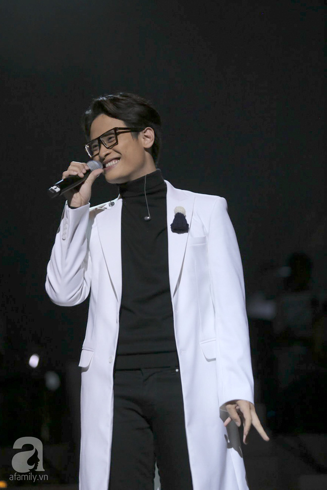 ha anh tua n dep lang tu song ca cung vu cat tuong khien fan guc nga