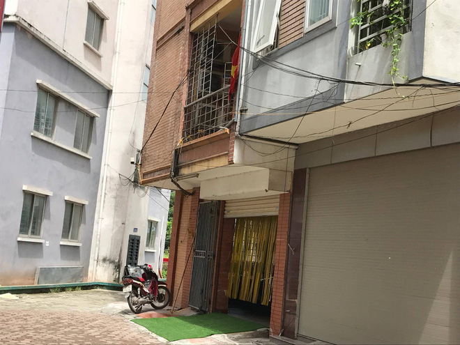 ha noi bang hoang phat hien 3 me con tu vong trong nha nghi