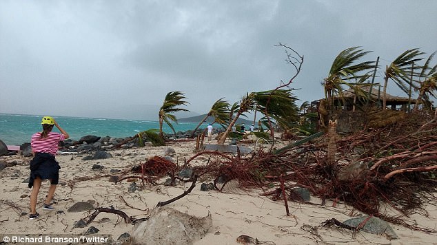 quan dao tu nhan cua ty phu richard branson tan hoang sau sieu bao irma
