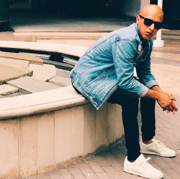 nhan duoc anh vo sap cuoi trong mot bo phim den chong chi suy nghi mot dieu khien nhieu nguoi cam dong