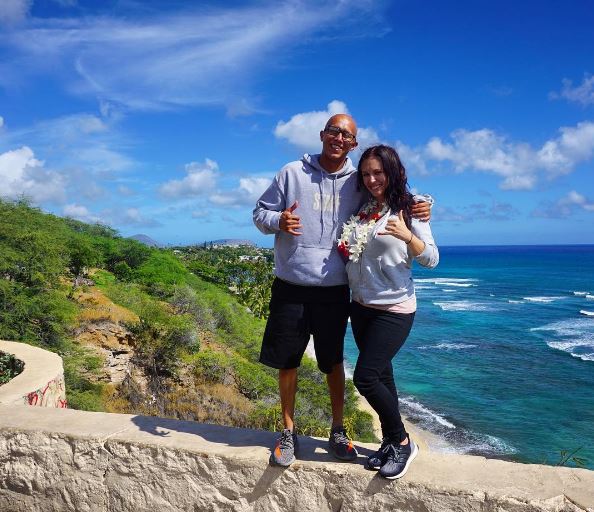 nhan duoc anh vo sap cuoi trong mot bo phim den chong chi suy nghi mot dieu khien nhieu nguoi cam dong