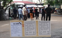 vu 3 me con tu vong trong nha nghi o ha noi gia dinh khong co gi mau thuan