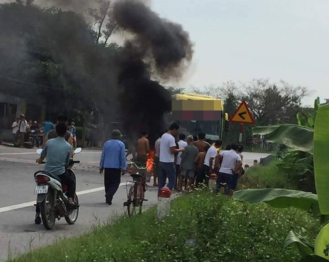 binh gas mini phat no sau va cham voi o to nguoi phu nu bi bong nang