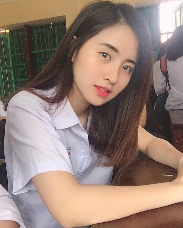 chan dung nu sinh so huu goc nghieng tro thanh chu de ban tan cua dan mang