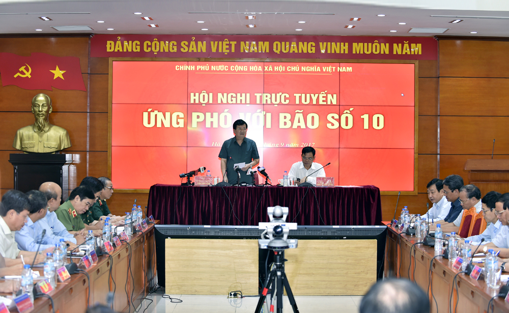 pho thu tuong trinh dinh dung truc tiep chi dao chong bao so 10