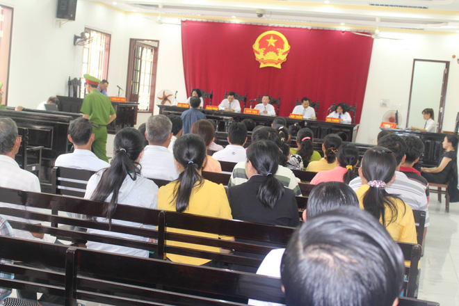 to cao cha va ong noi hiep dam con gai ruot 11 tuoi ba ngoai lien tuc nhan duoc tin nhan doa giet