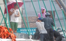 anh huong bao so 10 o hue nguoi dan ong tu vong do nuoc lu cuon troi be trai 3 tuoi mat tich