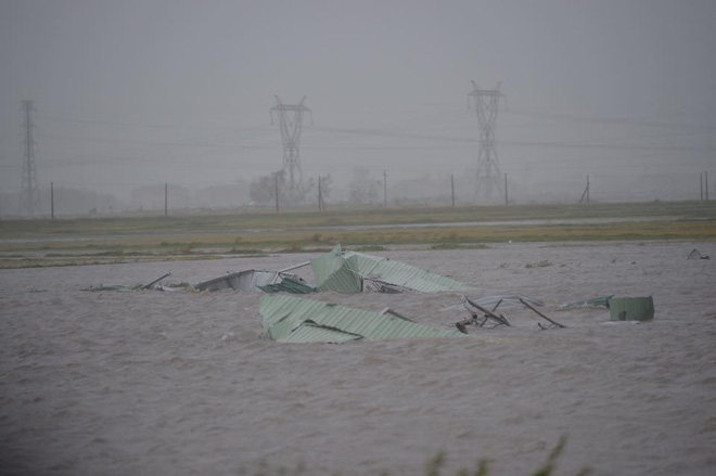 bao so 10 quat do thap truyen hinh cao 100m o ha tinh