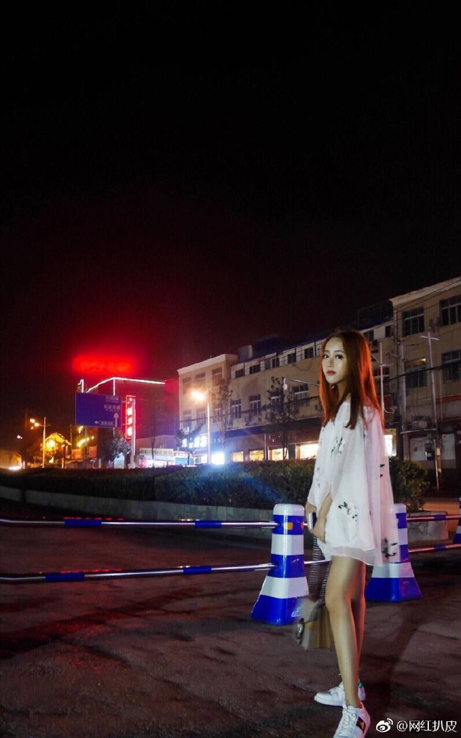 biet anh la ao roi nhung nhan sac that cua cac hot girl mang xa hoi trung quoc van khien cho nhieu nguoi phai nga ngua