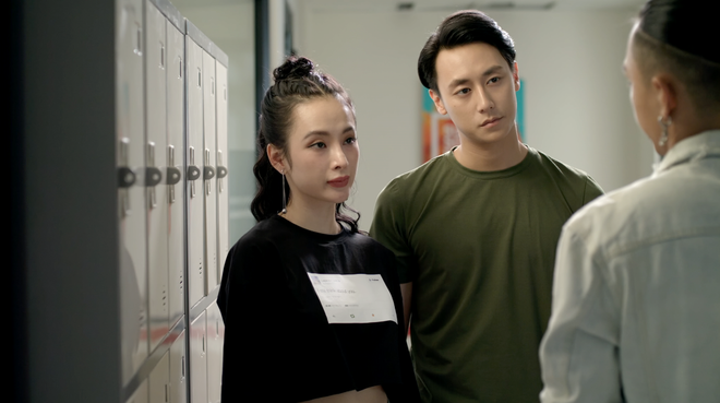 glee angela phuong trinh co bau voi huu vi nhung lai bat rocker nguyen chiu trach nhiem