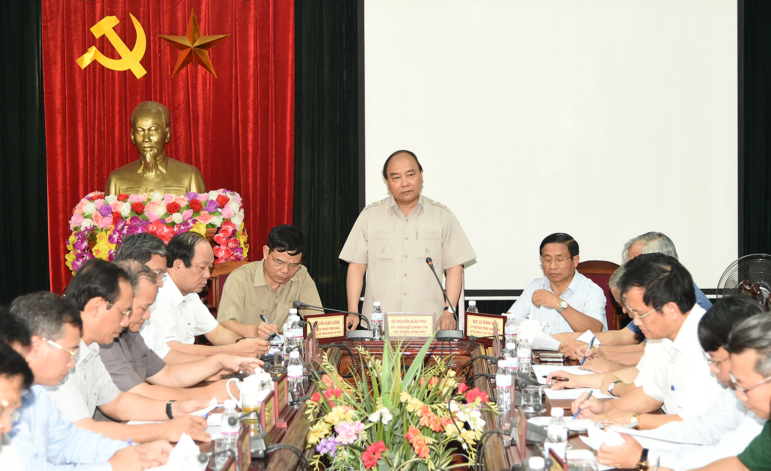 thu tuong di doc bac trung bo chi dao khac phuc hau qua bao so 10