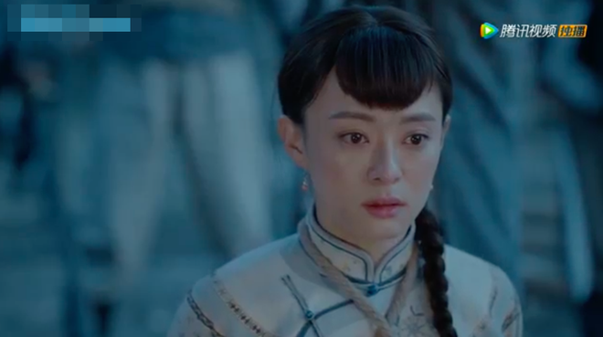 giua luc sap bi giet chet tran hieu van ngot ngao noi loi yeu goa phu ton le