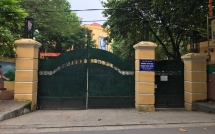 hieu pho noi gi ve viec gioi bo ngoe nguay trong khay dung thuc an hoc sinh ha noi