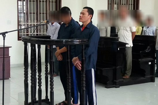 hiep dam con gai ruot 5 tuoi nguoi bo doi bai linh an 20 nam tu