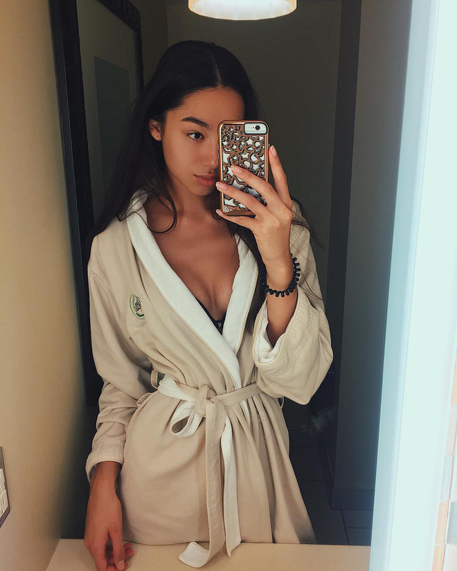 bong hong lai goc viet thi hoa hau hoan vu canada gay sot vi qua goi cam